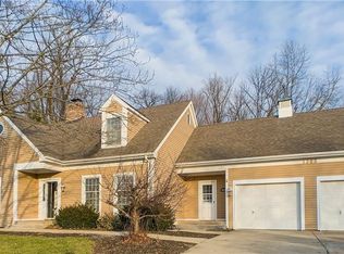 1385 Blackhawk Dr, Columbus, IN 47201