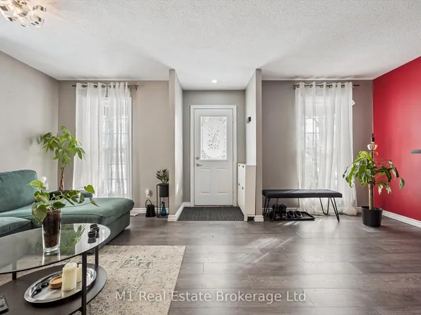 668 Jacob Ln, Waterloo, ON N2V 2G9