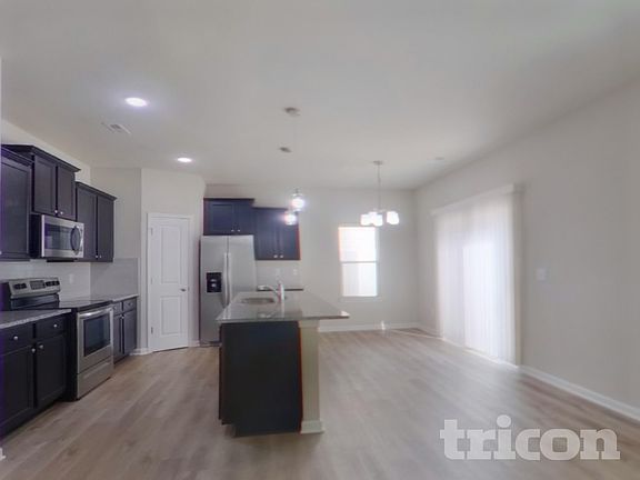 4th image of 201 Spring Knoll Dr