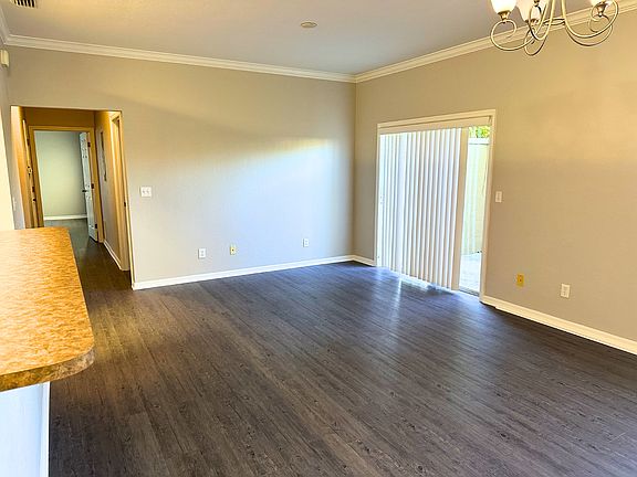 3rd image of 1704 Eagle Pond Dr #1704