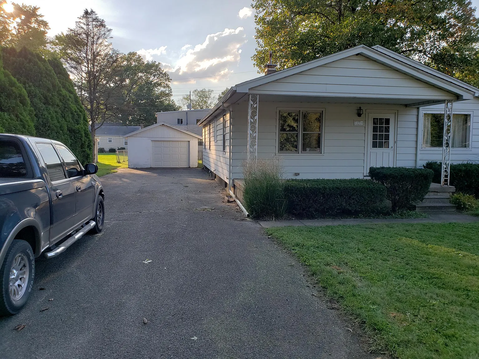 3 bed, 1226 sqft, $1,050 — Photo 2