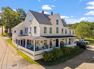 12 Maple St, Laconia, NH 03246