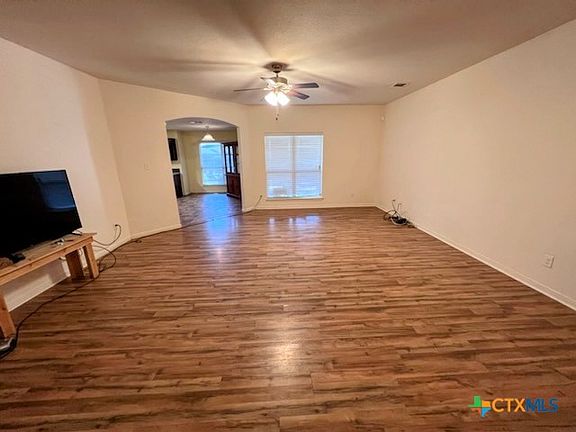 5th image of 6809 Black Springs Dr