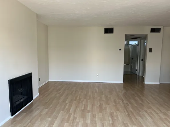 4370 Troost Ave Unit 204, Studio City, CA 91604
