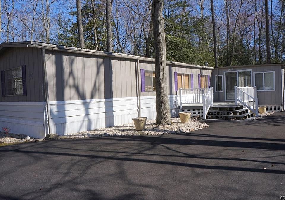 1st image of 37298 Carolina Dr