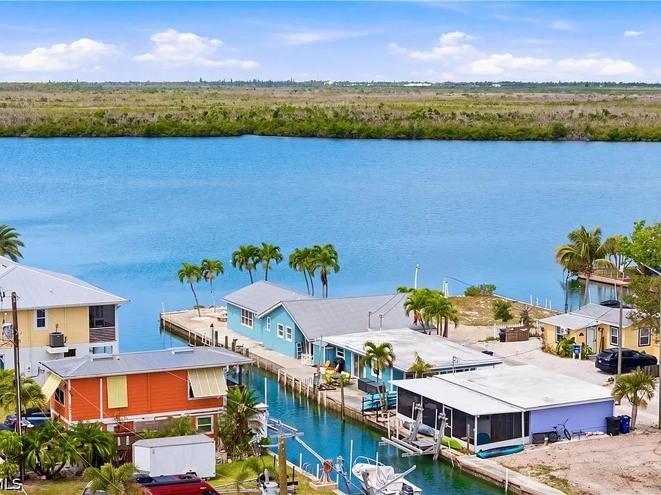 2669 Coco Plum Dr
