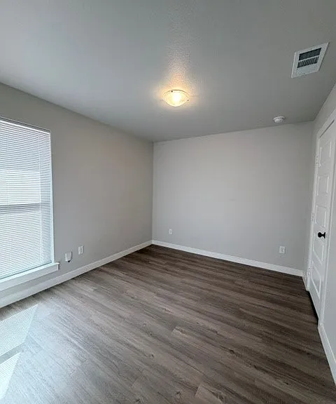 2812 Hidalgo Ave — Photo 13