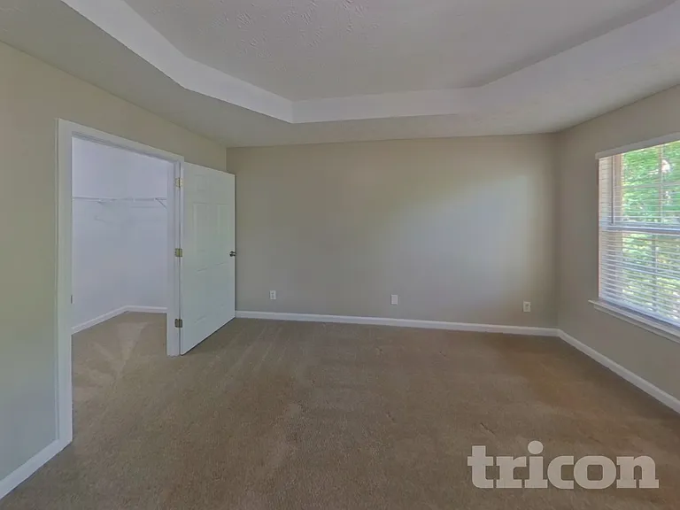 760 Country Lake Ct — Photo 8