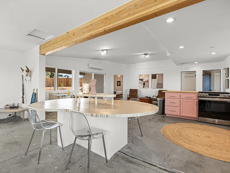 477 N Bonita Ave — Photo 12