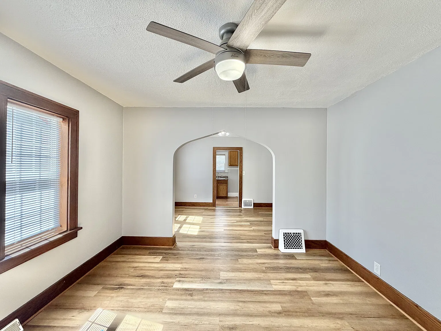 1212 Center Avenue - 1 — Photo 2