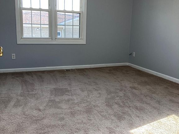 3rd image of 14 Saratoga Ave #10