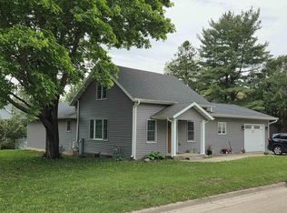 2664 19th Street Ct, Monroe, WI 53566