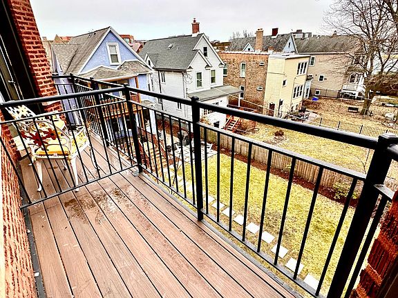 5th image of 4842 N Ashland Ave APT 3E