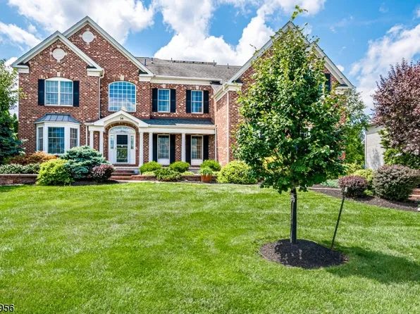 14 Rowland Dr, Hillsborough Twp., NJ 08844