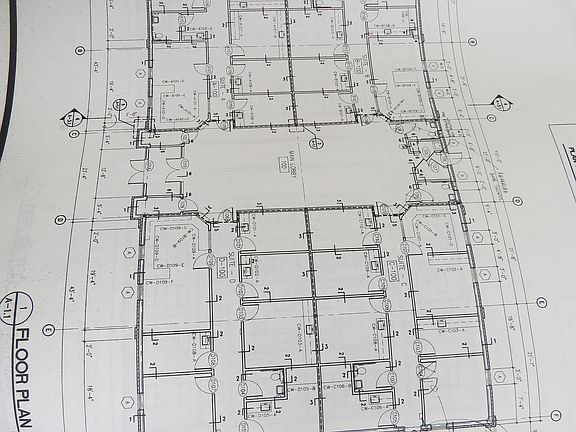 5th image of 555 Kitchings Dr
