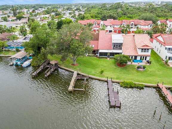4th image of 2564 Sykes Creek Dr