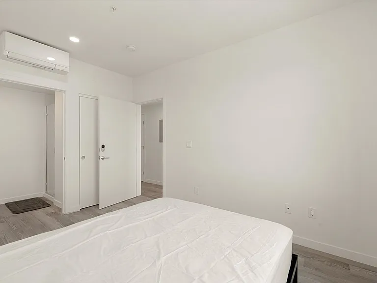8833 Reading Ave Apartments — Photo 42