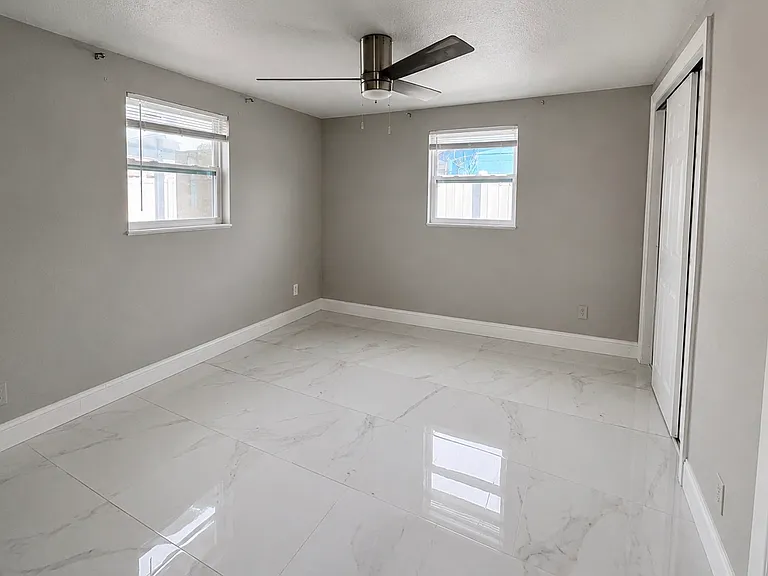 2610 Templewood Dr — Photo 9