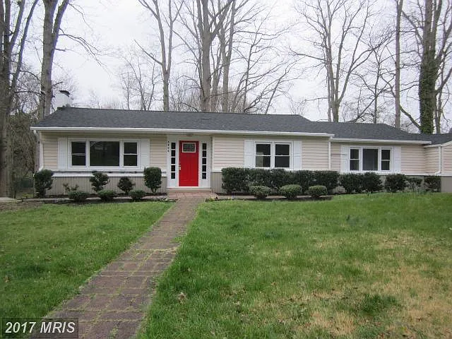 5808 Park Dr photo 1