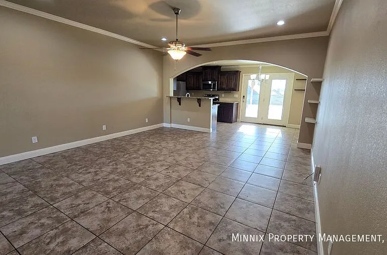 7401 Beeson St — Photo 5
