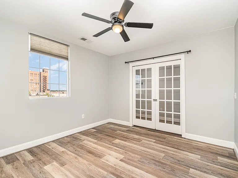 360 S Elm St #303 — Photo 6
