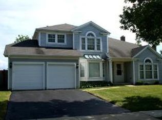 1815 Maryland Dr, Elk Grove Village, IL 60007