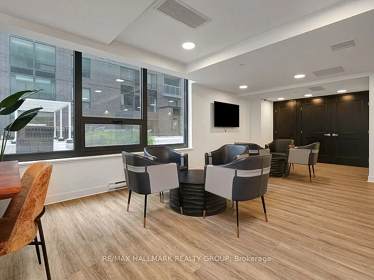 340 Queen St #1302 — Photo 41