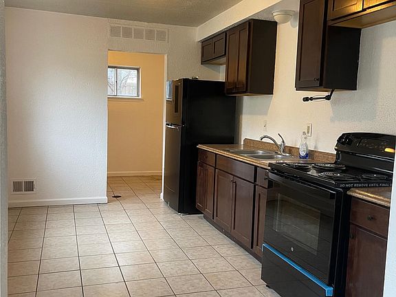 2nd image of 485 Emerson Ave