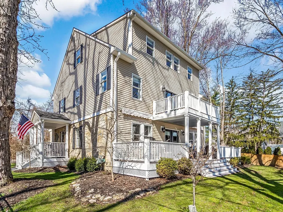 132 Muskingum Dr