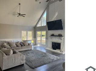 2900 Middlesex Rd, Fayetteville, NC 28306