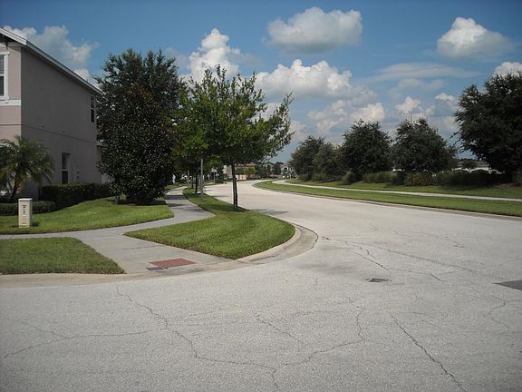 2nd image of 9145 Oak Fern Dr