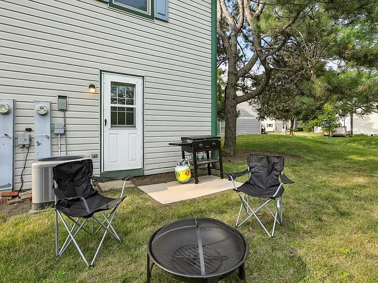 2621 Wingate Ct — Photo 30