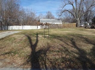 7712 Rowland Ave, Kansas City, KS 66109