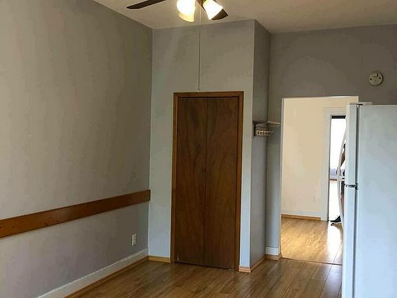 4th image of 734 Humboldt St APT 2R
