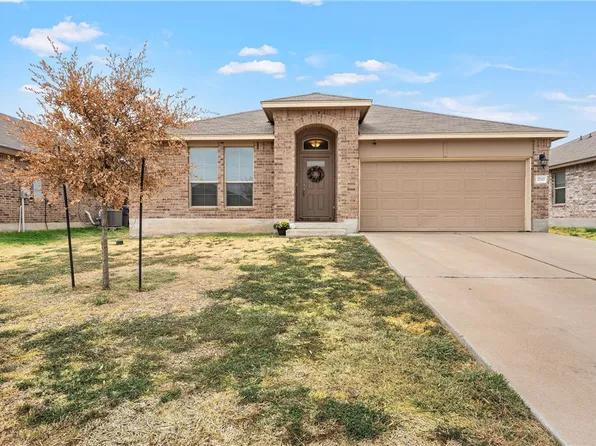 2717 Skinner Dr, Lorena, TX 76655