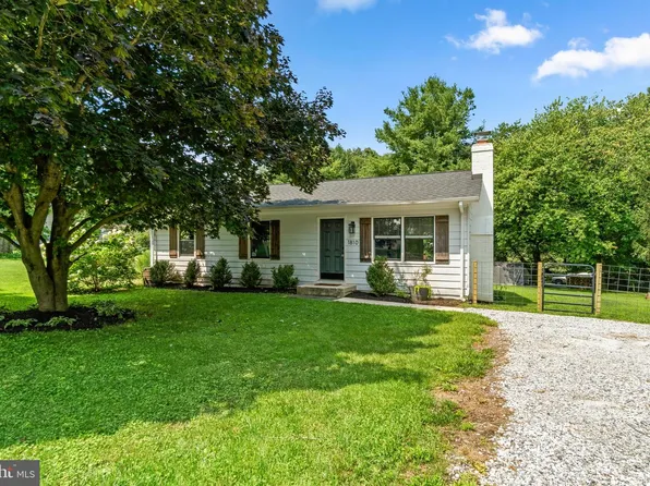 1810 Bloom Rd, Westminster, MD 21157