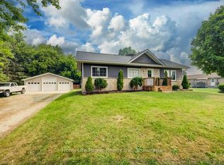 1077 Queen St, Howick, ON N0G2X0