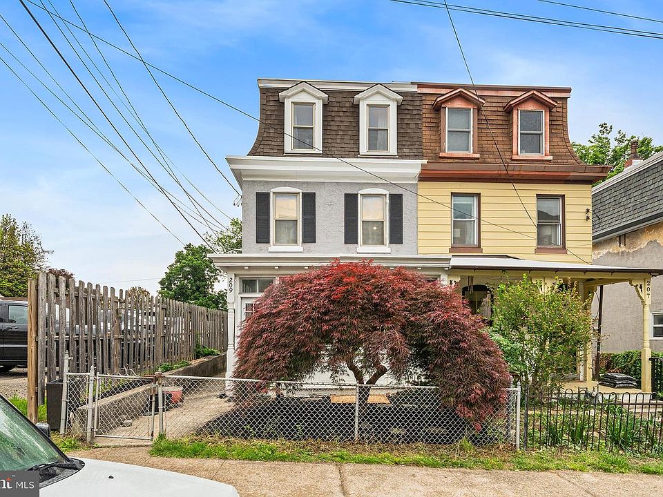 1st image of 209 Harry St