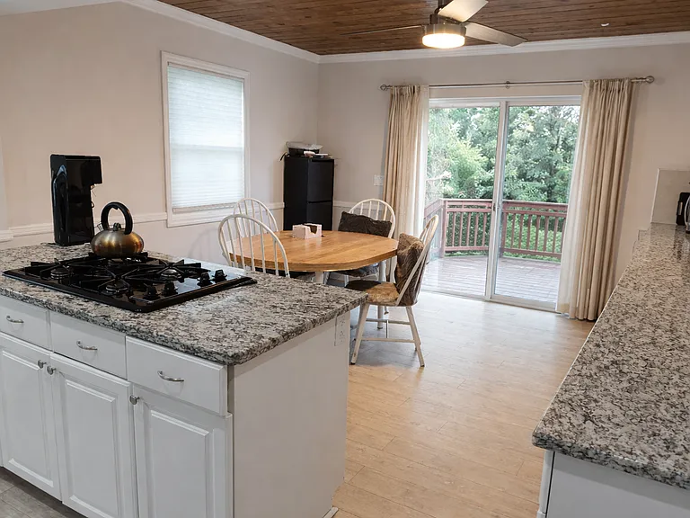 3-11 Pickett Pl — Photo 3