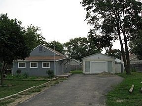 2nd image of 631 N Harrison Ave