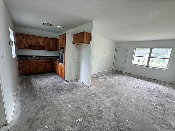 5th image of 517 MOROCCO AVENUE