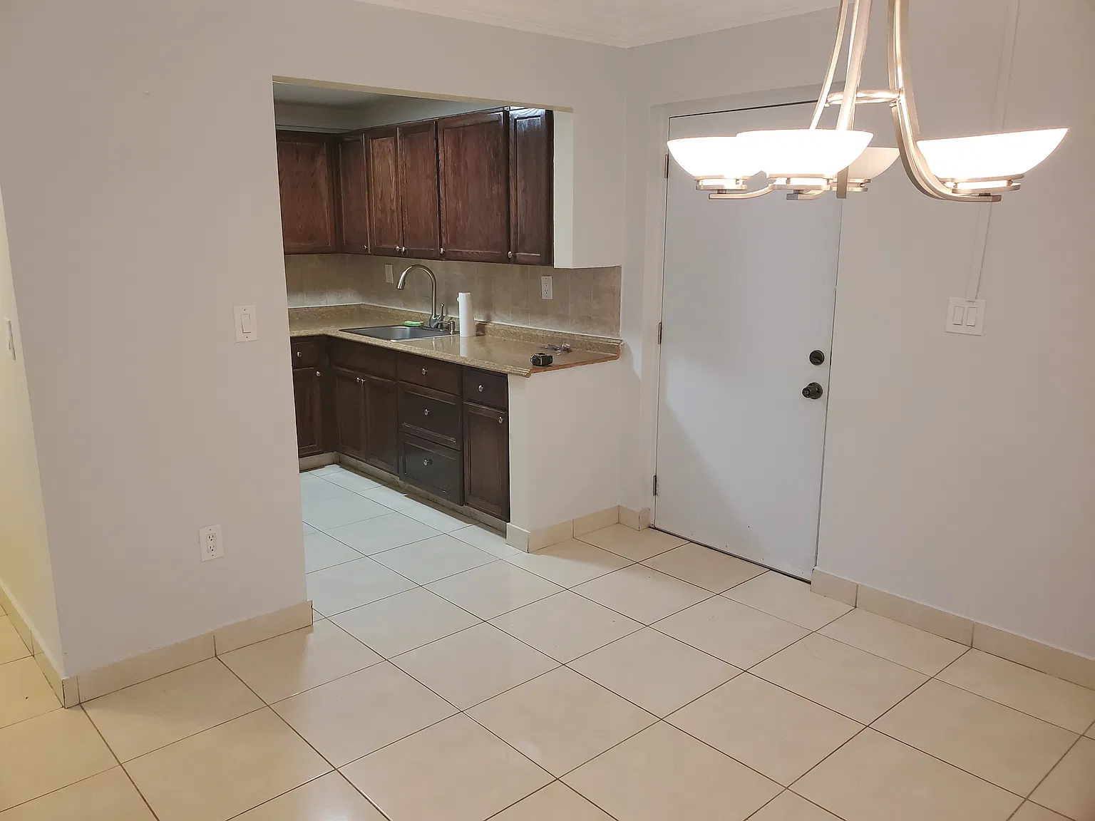 2 bed, 835 sqft, $2,250 — Photo 4