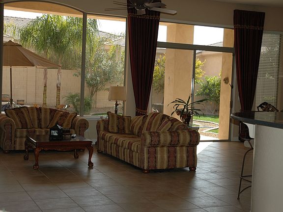 3rd image of 1749 W Glacier Way