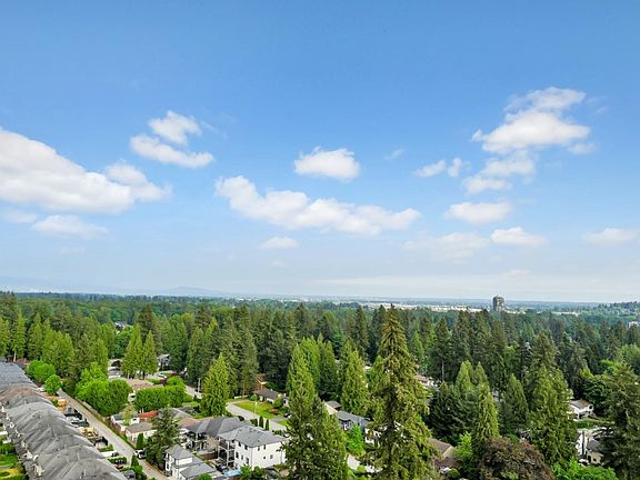 3rd image of 3080 Lincoln Ave #2105