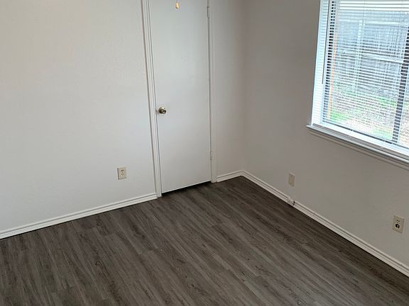 5th image of 2603 Woodmont Trl