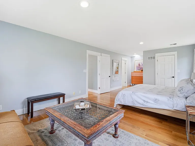 10200 Grandview Rd — Photo 24