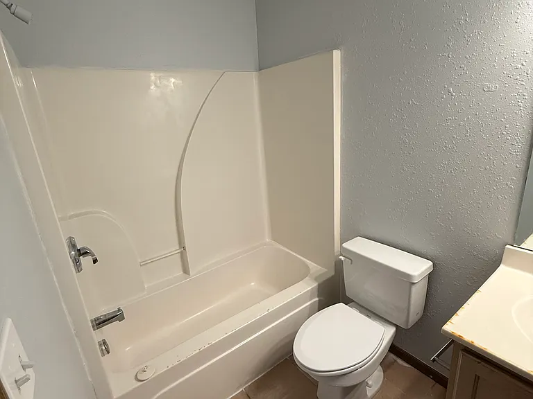 1530 Citadel Dr — Photo 18