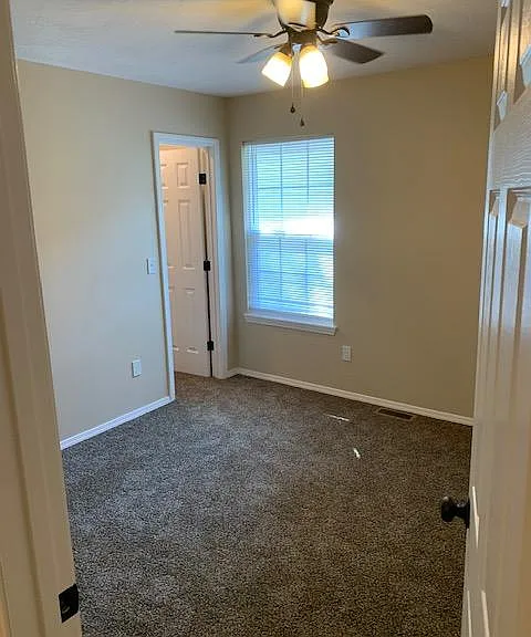 1207 N Fremont Ave — Photo 17