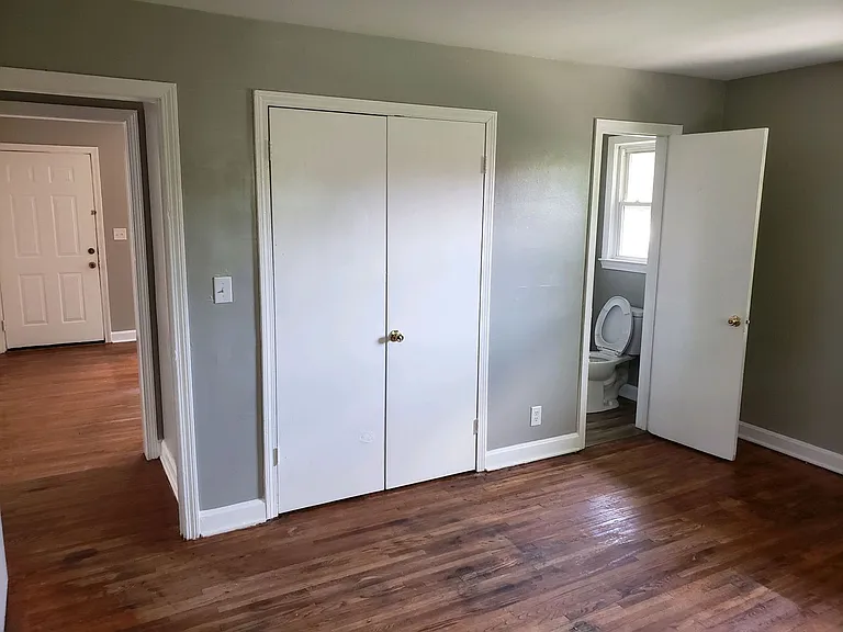 866 Rankin St — Photo 9