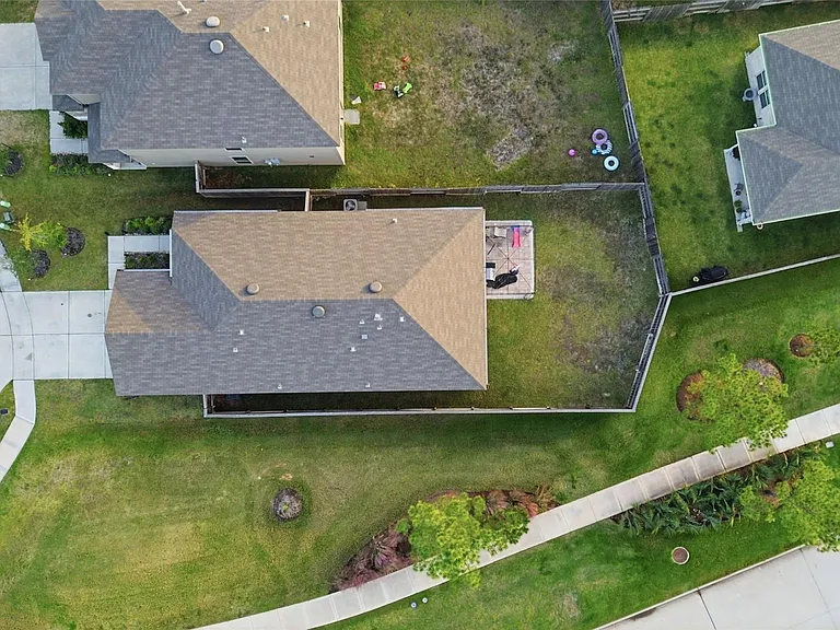 16306 Fontana Ct — Photo 26